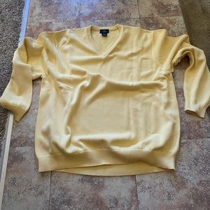 New Brooks Brothers Pale Yellow V-Neck Sweater | X-Large | without tag